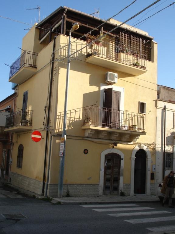 Villa Casa Zafarani à Marina di Ragusa Extérieur photo